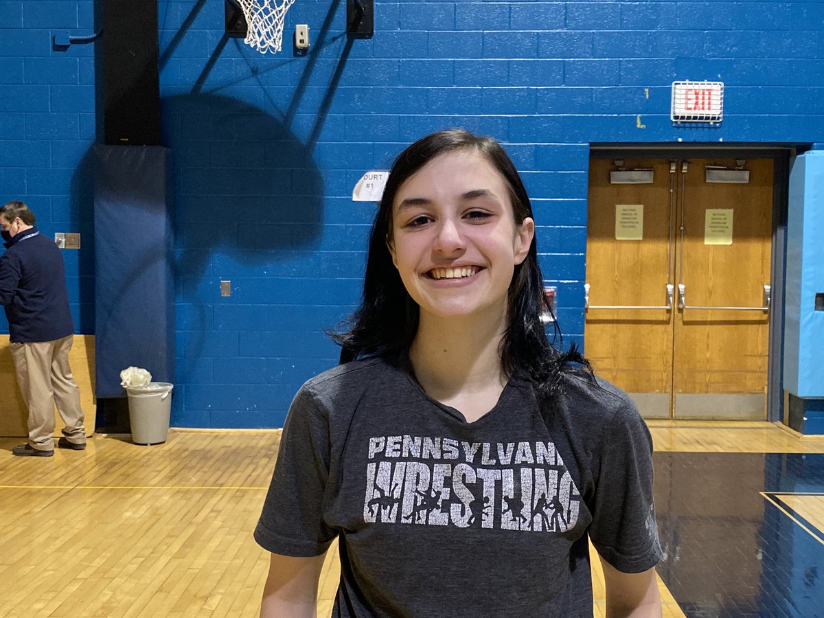 mpcabrey's tweet photo. #WRESTLING : Final @BigRedWrestle 49, North Penn 21. Souderton wins 1st six matches to build 31-0 lead. Gisele Ramirez earns her 1st win of the varsity boys season with a 3rd-period pin at 113. https://t.co/gAD92V2HeG
