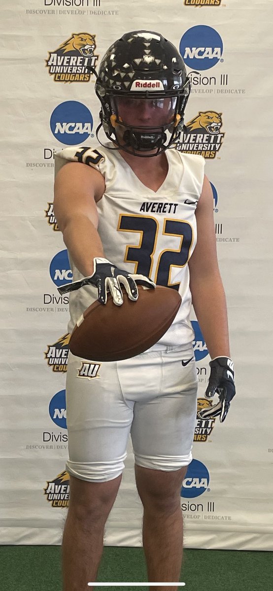 Hunter Davis tweet media