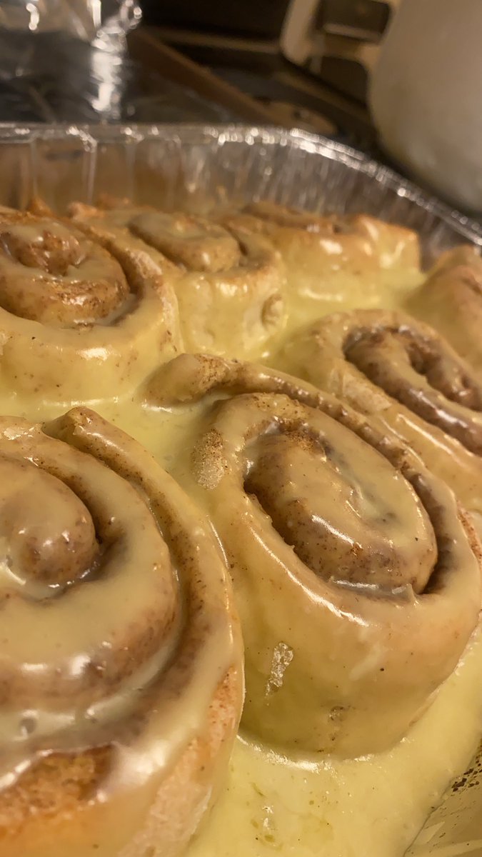 Octimuss_prime's tweet image. The cookies &amp;amp; cream cookies are my fav so far but was def Prada the buns.