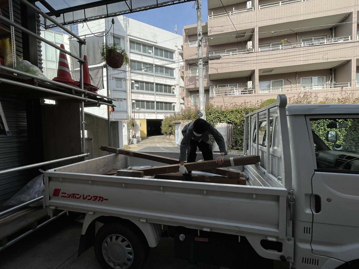 kadowaki_kozo's tweet image. イタリアから大きな荷物が届く。 #vba2021jp