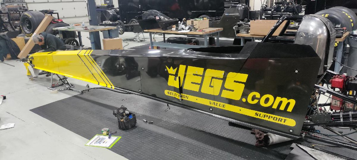 Love this reverse scheme we are using on the @JEGSPerformance #McPhillipsRacing @NHRA #topalcoholdragster driven by Mike Coughlin...first race is the season opener in Pomona, CA at @PomonaRaceway. #JEGSsince1960