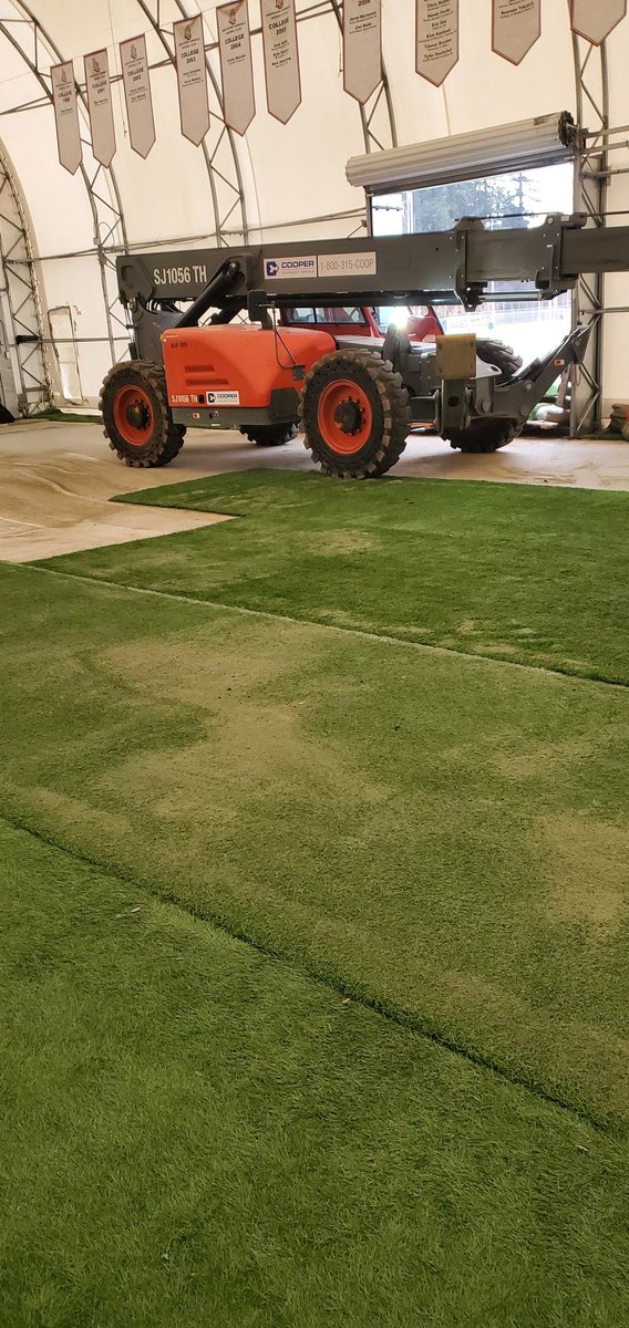 jrCardinals's tweet photo. Day 1 of turf installation.. Thank you all that made today happen.
Catherine, Chris, Pierre, Pavco, Binnie, Beyond The Turf, Fieldturf, Copper Rentals and all volunteers that came to help today. @AbbyCardinals https://t.co/3oujY57mH4