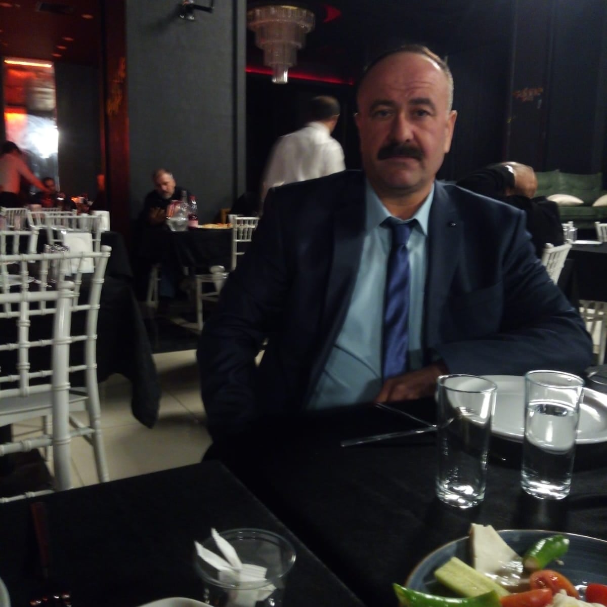 DAHA GÜZEL YARINLAR İÇİN BENDE VARIM