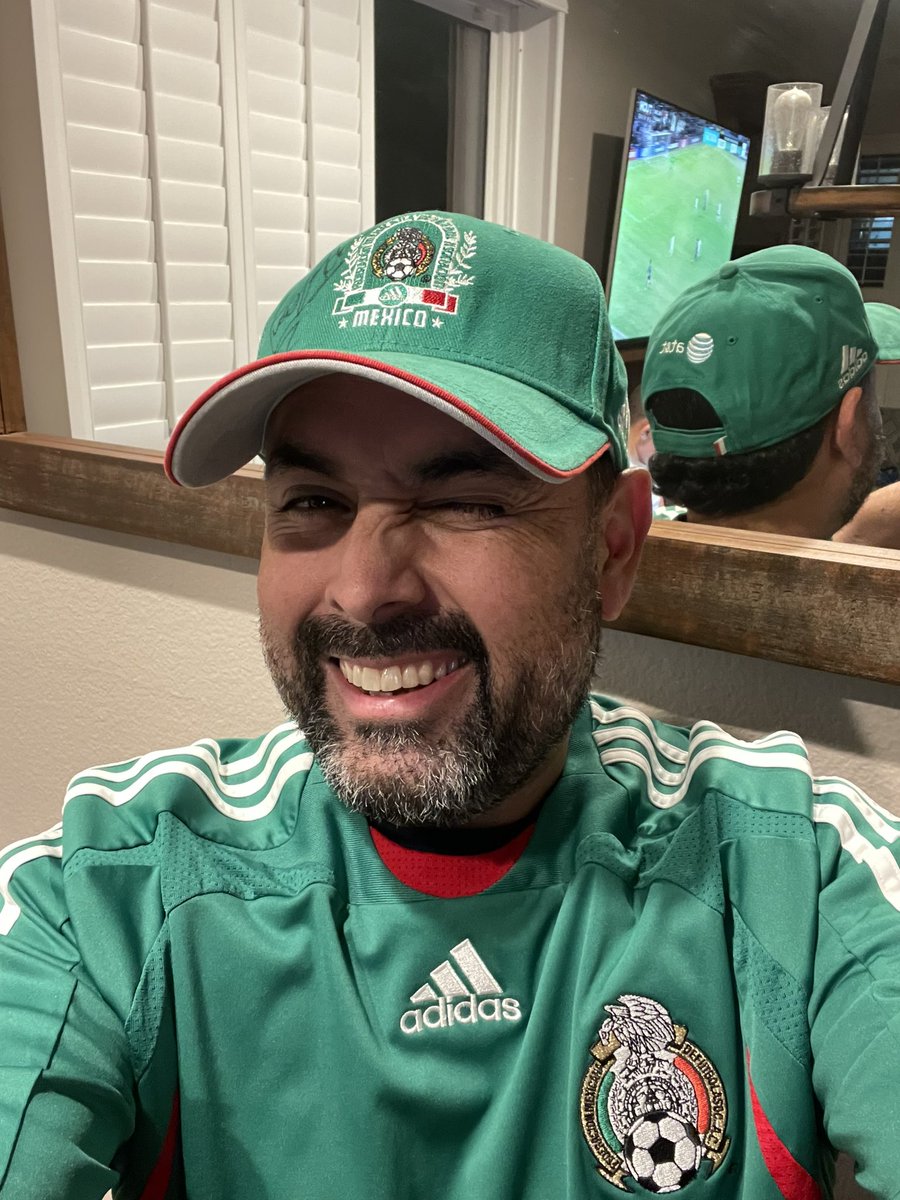 Hoy si gana <a href="/miseleccionmx/">Selección Nacional</a> !!! Wearing la clásica verde para la buena suerte! <a href="/ATT/">AT&T</a> #VamonosRecio