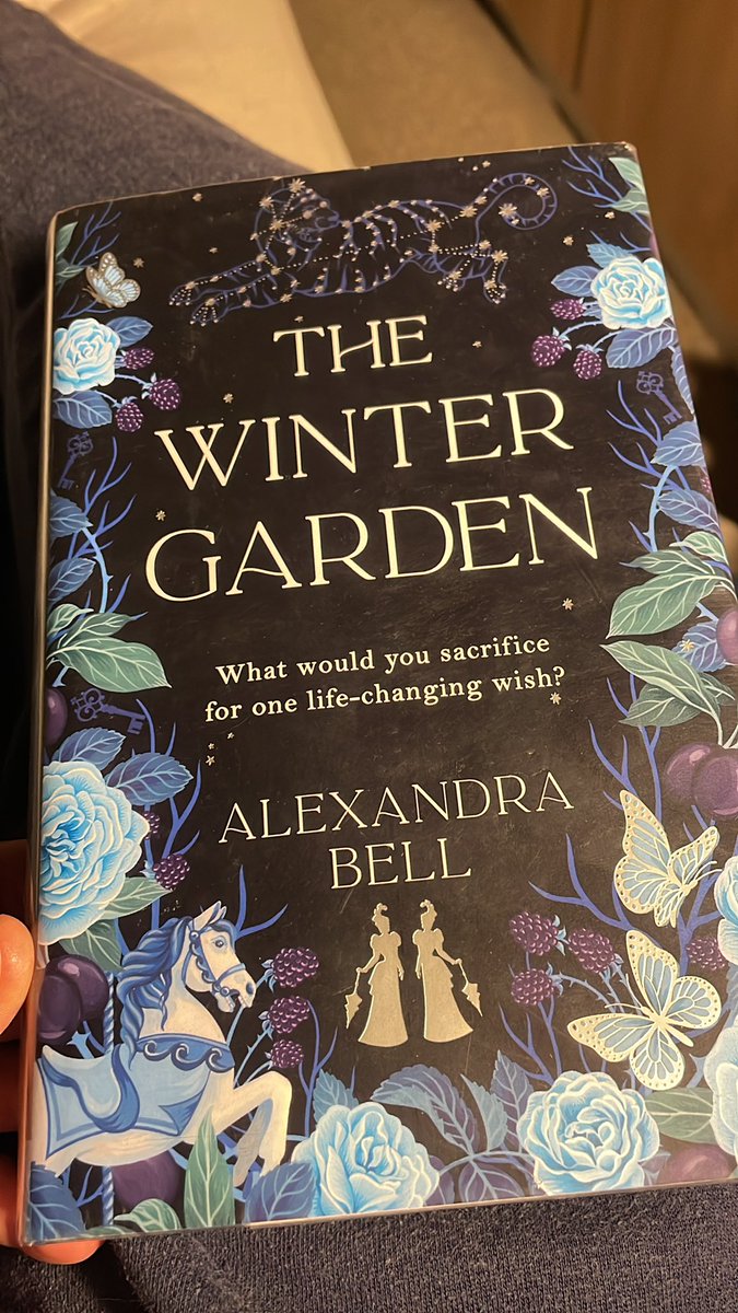 gill_carney's tweet photo. Absolutely obsessed by this #alexandrabell #thewintergarden @DelReyBooks it is just beautiful! https://t.co/AOtUXJ3Rvd