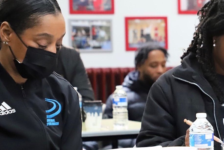DMSF_UK's tweet photo. NEW partnership with @oldhamboxing 🔥🔥
Delivering a youth intervention project for young people at risk of involvement in serious crime.
Big things for 2️⃣0️⃣2️⃣2️⃣
#dianemodahlsportsfoundation #ildhamboxing #opportunity #purpose #partnership #empoweringpotential #teamdmsf
👊👊🏽👊🏿 https://t.co/yyUrEspP5K