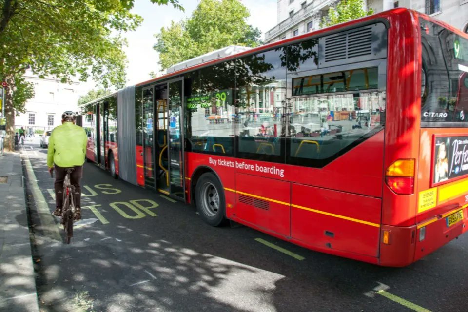 Kentroadsafety's tweet photo. The Highway Code has been changed to introduce a hierarchy of road users. Irrespective of how you travel, those who can do the greatest harm have the greatest responsibility to reduce the danger or threat they may pose to others. Check the changes. #HighwayCode https://t.co/Uv7c6sjKEp