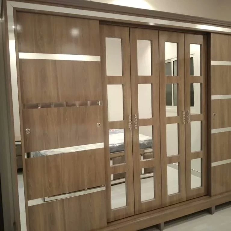 نقل عفش فك وتركيب جميع انواع العفش غرف نوم مطابخ مكيفات شباك اسبليت فك بدون تركيب تحميل تنزل تغليف محافظة على الأغراض خبر في نقل الأغراض انقل عفش بيتك وانت مطمئن نحن نعمل لراحتك والله ولي التوفيق واتساب على الرقم 0551904232 داخل وخارج الرياض 🛠️ سعر الرد حسب الأغراض والمسافة