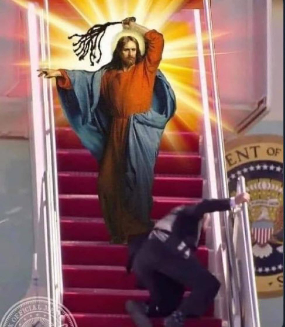 Makh158's tweet image. Die again 🤣🤣🤣🤣🤣