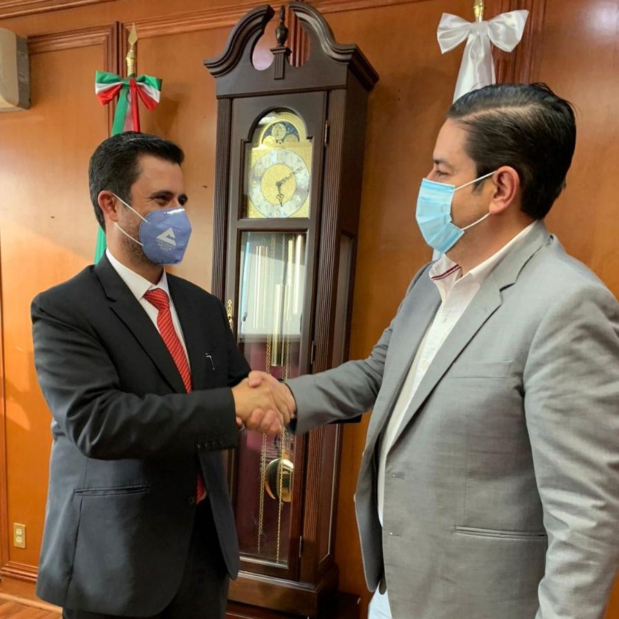 CONCANACO's tweet photo. Héctor Tejada, Presidente de la Confederación, se reunió con Héctor Ventura García, Vicepresidente de Enlace con Empresas de Transporte de Concanaco, para coordinar estrategias que beneficien al sector Comercio, Servicios y Turismo https://t.co/QaDqeSDwIk