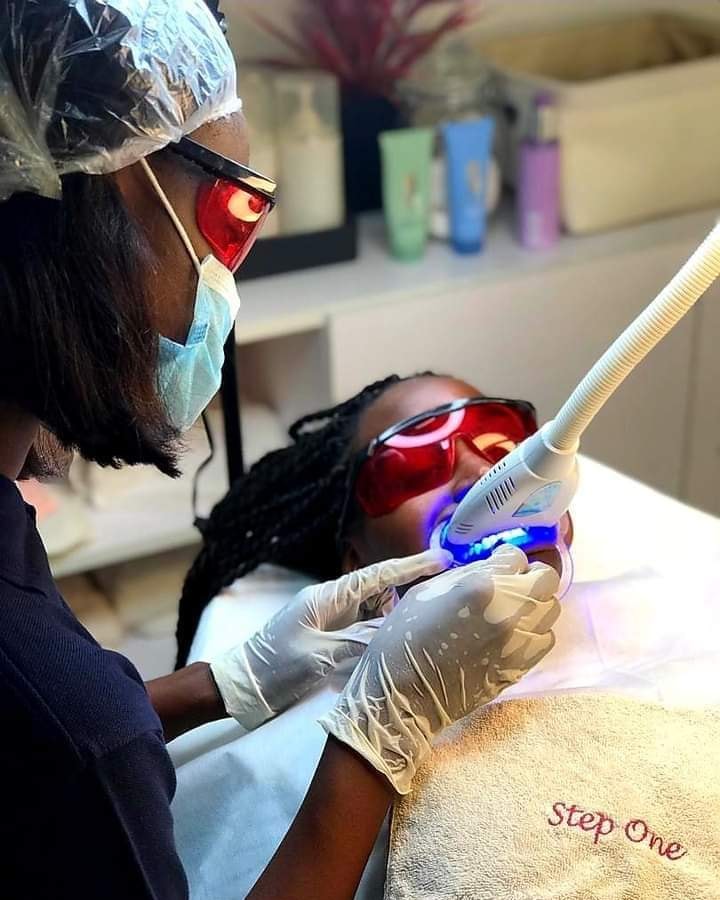steponespa's tweet photo. La Saint-Valentin se prépare maintenant...
🎁🎊🎉😍 Promo flash blanchiment dentaire jusqu'au 28 Février 2022 🎁🎊🎉😍
TARIFS & INFOS ⬇️
https://t.co/2tFVP6YkzD
#senegal #steponespa https://t.co/KlnvRqvoKY