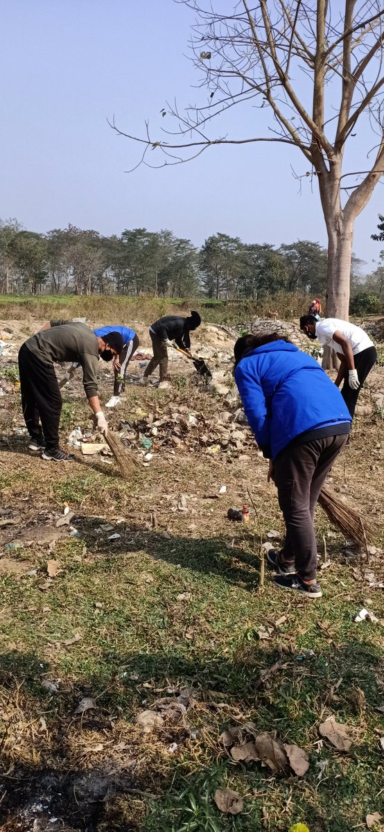 SaveEarthForLi1's tweet photo. SEFL SWACH MISSION 2022 (Mission Clean And Green City) 
 30th January, 2022(Sunday), Save Earth For Life conducted it's second event of 2022. The event was a cleanliness drive under "SEFL SWACH MISSION 2022" and was held at Ambardura Play ground, Siliguri. https://t.co/E286xzgpF2