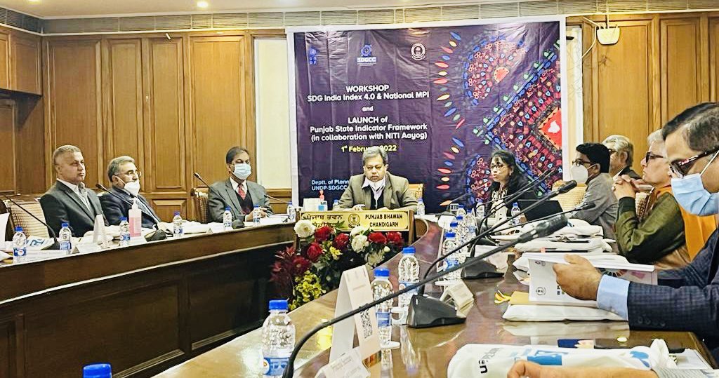 SanyuktaSam1's tweet image. #SDGTeam of @NITIAayog conducted the #SDGIndiaIndex and National #MultidimensionalPovertyIndex workshop with all Senior secretaries of #Punjab, chaired by Chief Sectetary.

The #PunjabSDGDashboard developed by @SdgccPunjab and Planning Dept will foster data-driven governance.