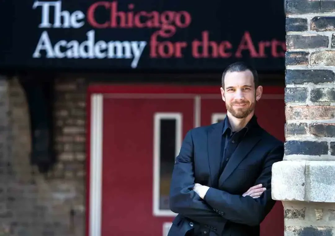 BlockClubCHI's tweet photo. A Chicago principal promised a snow day today if kids sent 20 thank-you notes to their teachers. The kids sent more than 100. https://t.co/b3xBTl9qCh https://t.co/6RuDE857mH