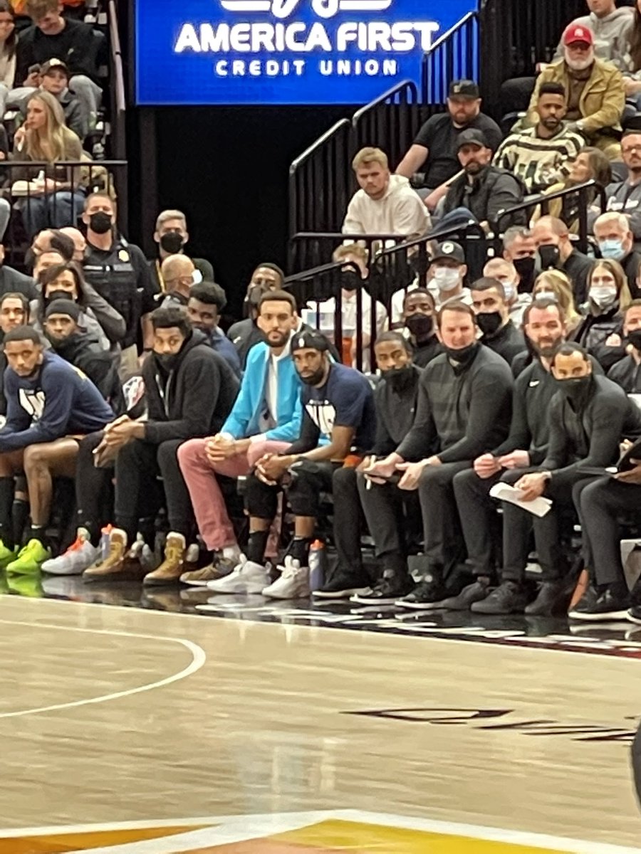 jordanmjohnson_'s tweet photo. @rudygobert27 has the drip tonight 🔥😂 https://t.co/VrVaneKsS4