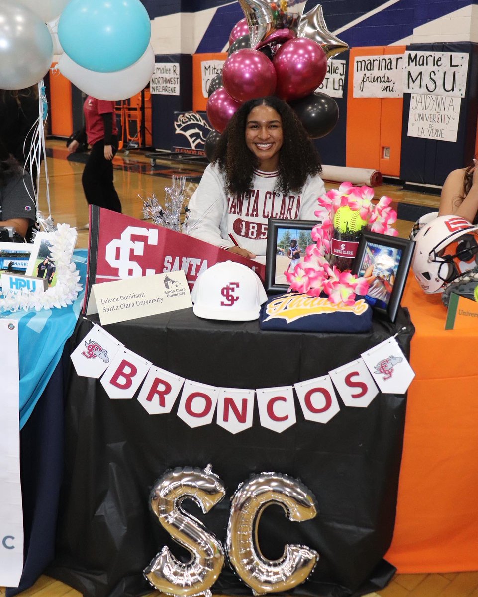 LeioraDavidson's tweet photo. Thank you so much to coaches @GCarbonatto, Deering, Montana, &amp; TJ for giving me this opportunity to play at the next level. So proud to say that I am 100% committed to @SCUSoftball! #GoBroncos ❤️🤍🐎 https://t.co/qfc4FfJekB