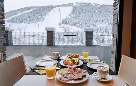 Доброе утро!
Buongiorno!
Bonjour!