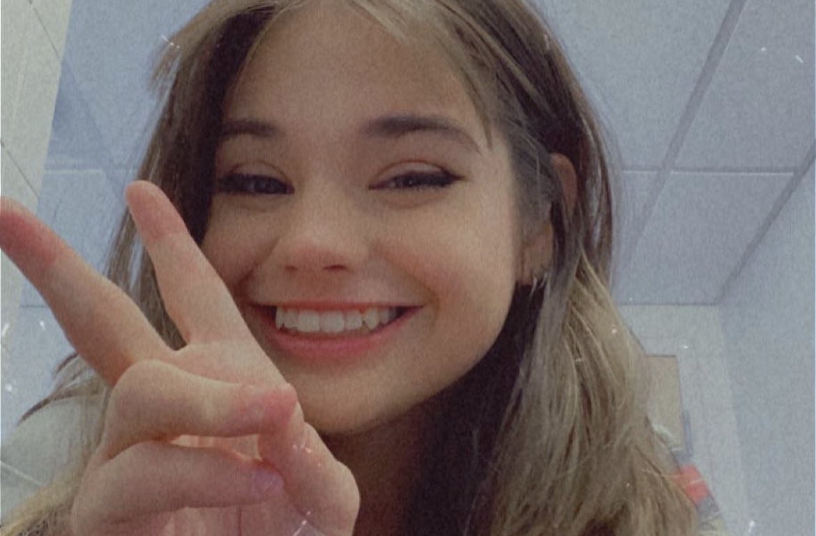 SPOTLIGHT TUTOR

Introducing Tori: Tori would love to be an elementary school teacher because of her passion for helping and teaching others. She enjoys anime, reading, listening to music and plans to go to Longwood University!
Stop by the peer tutoring center and say hi to Tori!