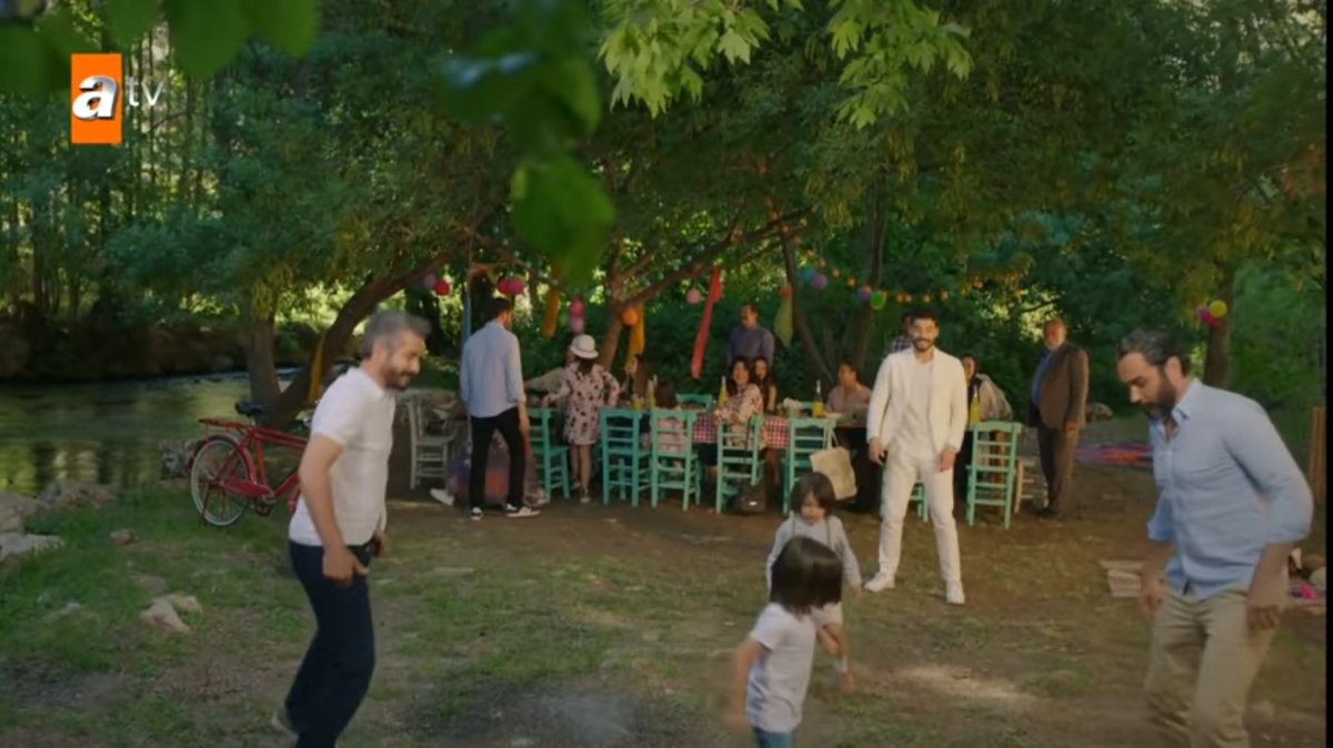 Me falta Hazar en la foto 😢😢😢#HercaiGranFinal