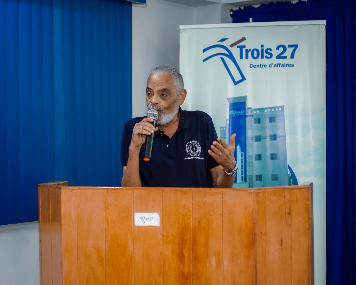 27Trois's tweet photo. Lancement de l'initiative Brand to Impact.
Revivez l'événement avec nous.

Suivez BTI afin de prendre connaissance de leur projet future.
Merci à tout ce beau monde qui avait décidé de faire le déplacement. https://t.co/me63yDKaKM