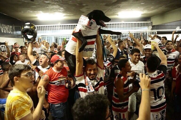 SantaCruzFC's tweet photo. SANTA CRUZ FUTEBOL CLUBE 

Auuuuuuu 🐶

#Santa108Anos https://t.co/ihe8TnwafH