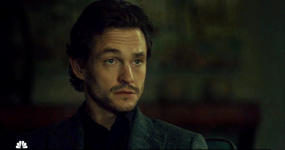 hannithecani3's tweet photo. I love the way that Wills hair slowly gets more pushed out of his face the more he becomes unhinged. It’s almost in similarity to his glasses. He’s not hiding when he has his glasses off, he’s being true to himself. This is just another part of the yassification of Will Graham https://t.co/b2xFGA15oe