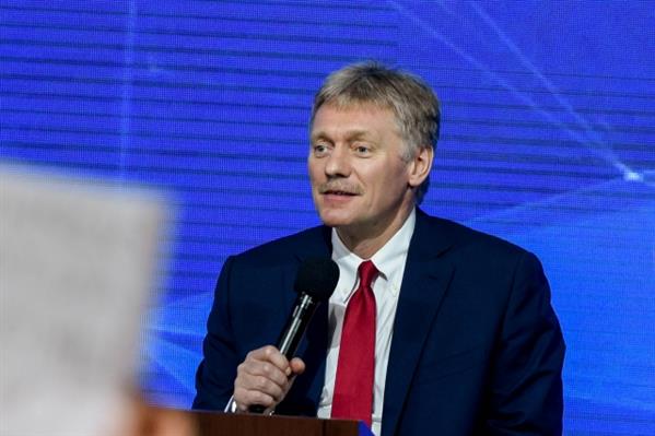 песков отдыхал