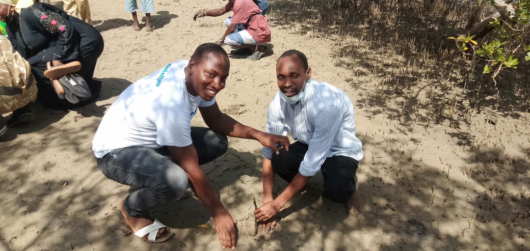 focuscbo's tweet photo. In achieving an ambitious, sustainable and improved healthy ecosystem,preserving our wet lands must be an important issue to focus on.We must act now to reverse degredation of our wet lands.@KeForestService @kwskenya @BaseTitanium @KenyaYwca @MagakMaureen @Environment_Ke @UNEP https://t.co/6fyrCrUNz8