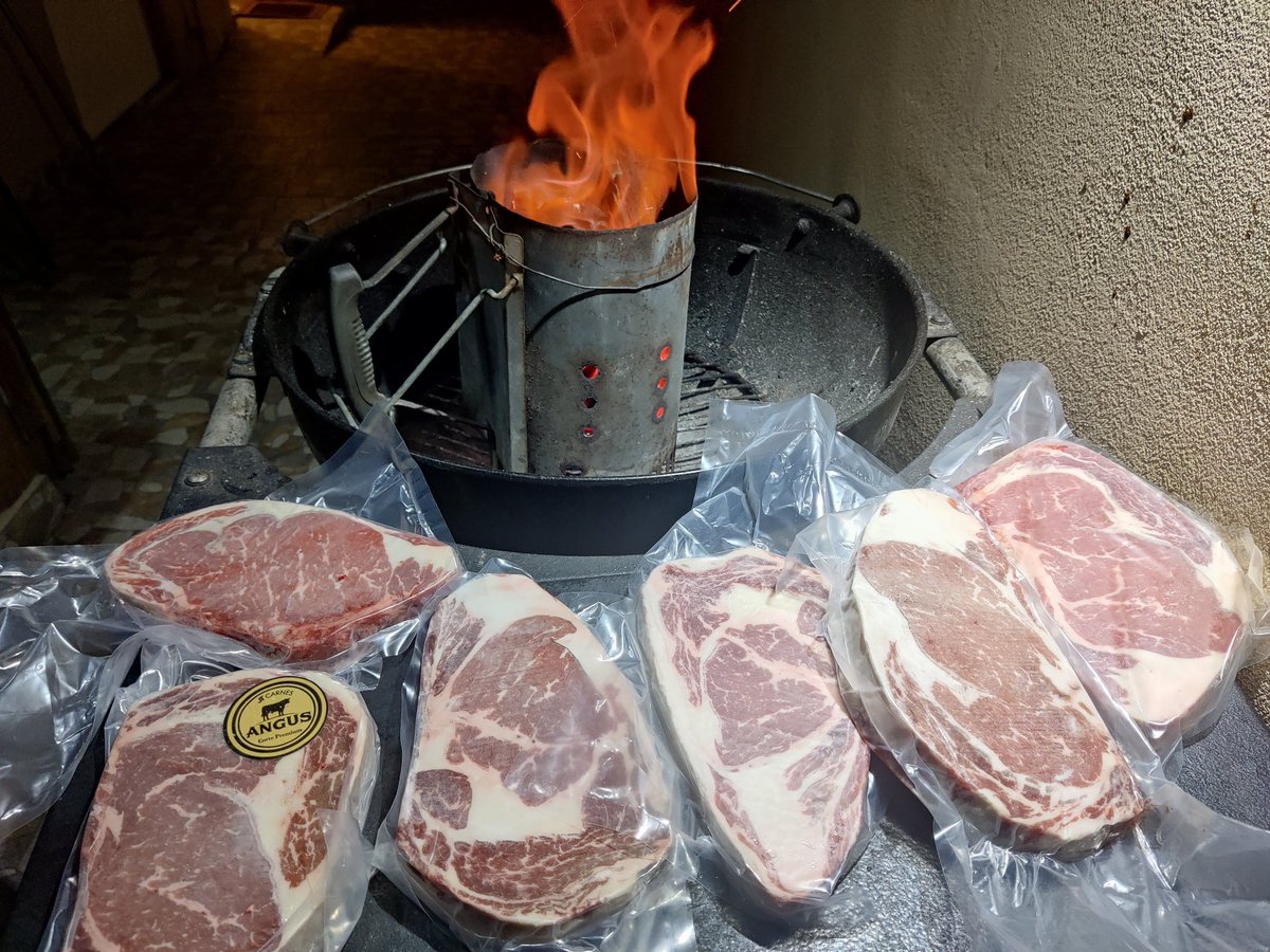 Pepillo_Mtz's tweet photo. Hoy tocó Rib Eye Angus de mis amigos de @JTCarnesMX de lujo https://t.co/4pH6cX7x7g