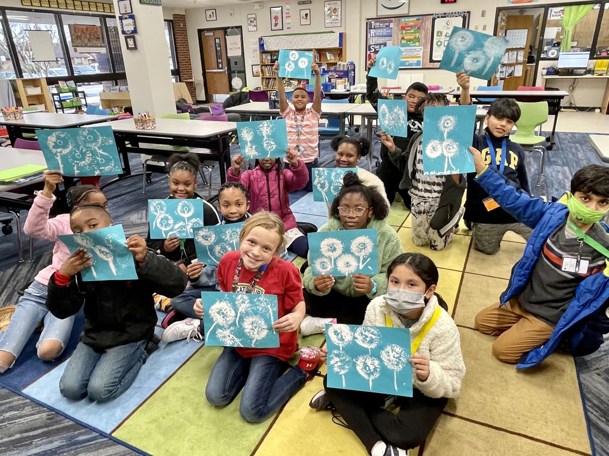 romenendez14's tweet photo. Today author @DawnProchovnic & 4th graders at #CannadayES celebrated #WorldReadAloudDay!We enjoyed the readaloud of Lucy's Blooms &we shared our dandelion art made especially for her visit. We agree with Lucy, dandelions are flowers not weeds! @westmarginpress @litworldsays 2/2 https://t.co/nPRAqKzycr