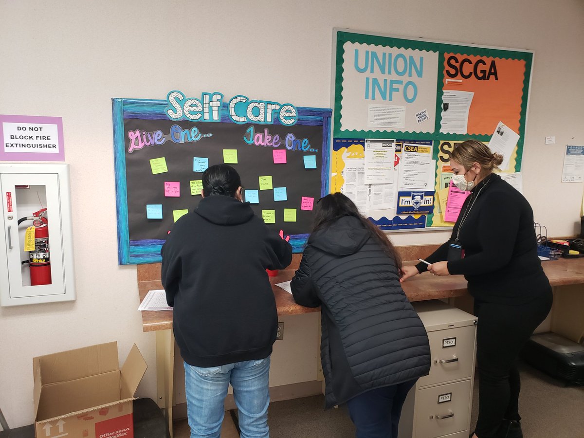 erfinleysd's tweet photo. Staff Self-Care Activity for February: Give one, Take one (encouragement) followed by ASB's Take Compliment AD's. #elmprincipal #elmtritons https://t.co/cXKmlSkpxP