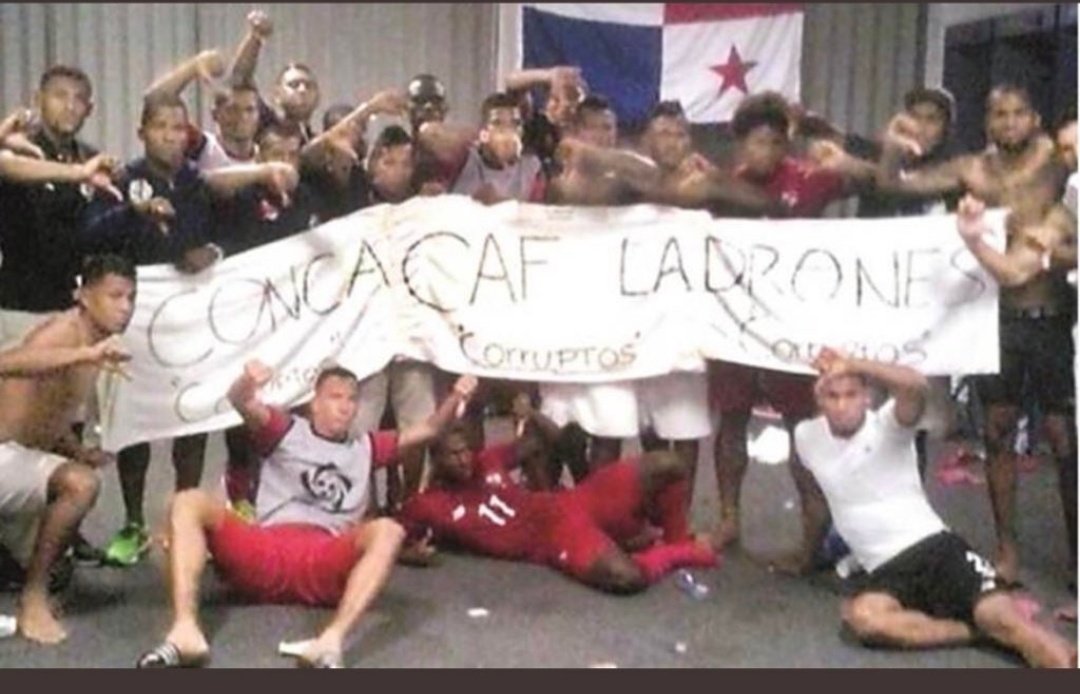 prensalibre24h's tweet photo. @Concacaf Nuevamente lo vuelven hacer en contra de Panamá  sin importarles lo que diga incluso hasta los mexicanos.  SON UNOS LADRONES #NOERAPENAL https://t.co/nXW7DowR0G