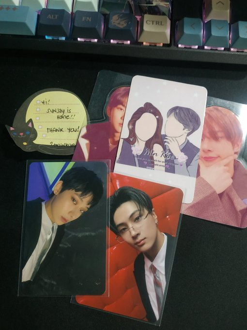 hooniebbqmwa's tweet photo. Thank you @MinKae09 for being accomodating so much and bringing these two home safely!! the freebies were cool 'til our next budols <33
#KaeProof https://t.co/YqzsGonvZL