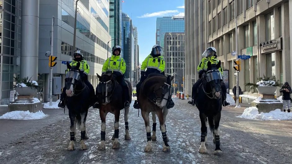 Oh Canada. Guess which photo is the police response to 20 indigenous elders protesting on their traditional territories to protect their land and climate and which is the police response to 1000 angry mostly white men some of whom have swastikas and confederate flags