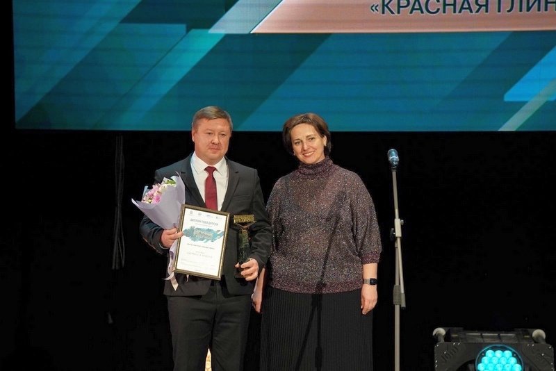 f3y8EfQdyyZh3p7's tweet photo. В СО состоялся финал конкурса "Достояние губернии".В номинации "Здоровье и красота" почётное звание "Достояние губернии" получил Санаторий "Красная Глинка".C победой коллектив учреждения в лице его директора А.В.Бекасова поздравила Первый заместитель Сам.Губ.Думы М.Ю. Антимонова. https://t.co/oyUOwNS2Uu