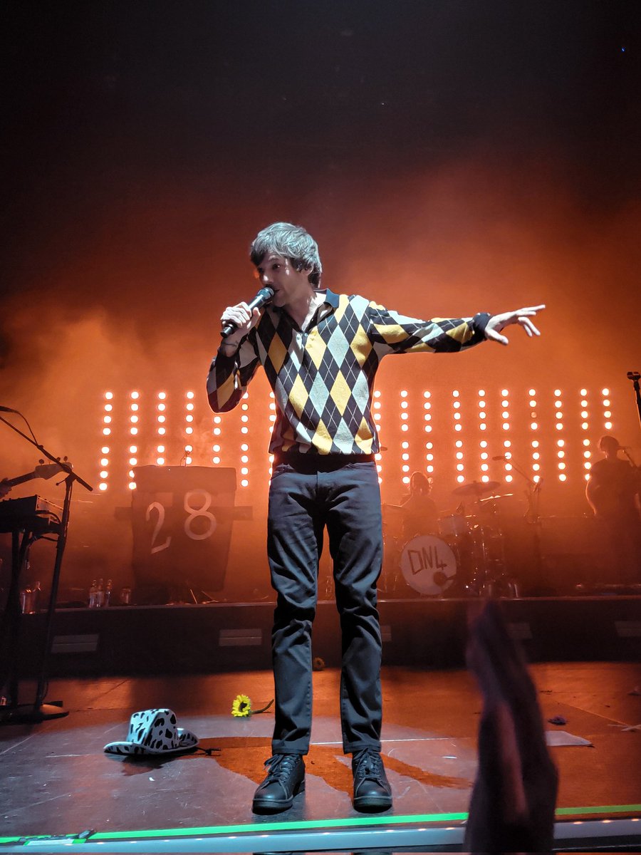 HLDTour's tweet photo. Louis Tomlinson, live from The Moody Theater.
#LTWTAustin
2.2.22

📸: 2ofusmp3 https://t.co/73ZVIE7M0k