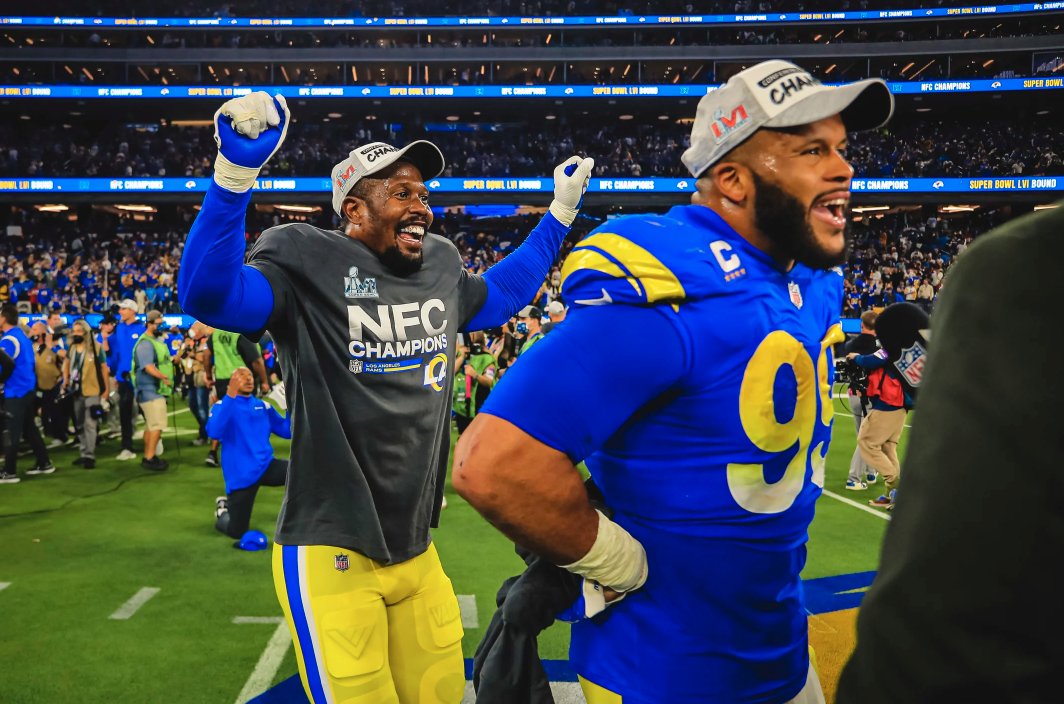 If we all channeled our inner <a href="/VonMiller/">Von Miller</a>, the world would be an infinitely happier place. #RamsHouse 

therams.com/photos/best-ce…