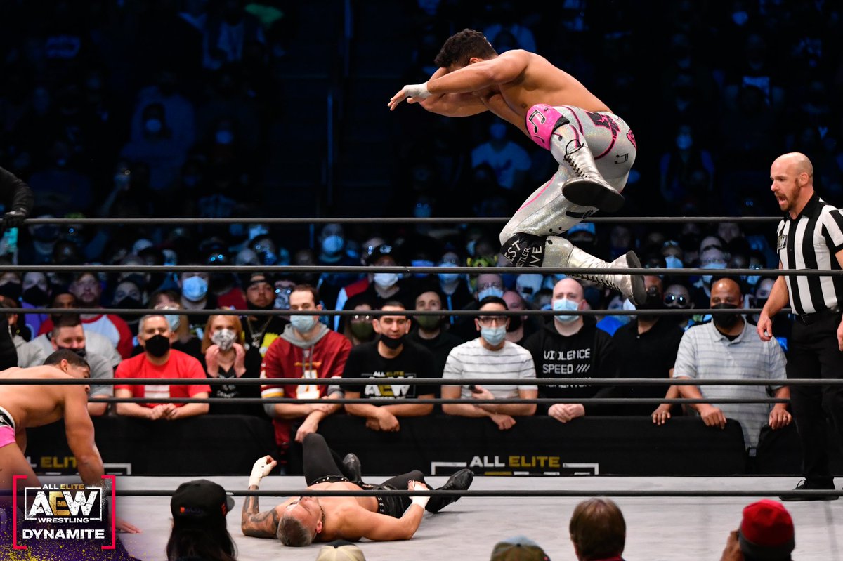 PlatinumMax's tweet photo. I'm the Best Wrestler Alive โข and everyone loves the Acclaimed ๐ฅฐ
#MicDrop ๐คโฌ๏ธ๐ฅ
#StarWipe ๐ซ https://t.co/TbueV3suHs