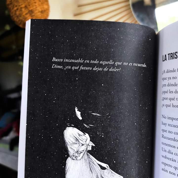 Tiki_dLucas's tweet photo. #libros
#marchitos
Ya casi no dueles, pero cuando lo haces, cuando te pienso y me falta el aire, recuerdo que Dios me enseñó que debo verte con los ojos del amor. No importa que distancia hay de tu historia a la mía, sabes que aquí siempre puedes encontrar un hogar.
JG https://t.co/f49Fj6pP2G