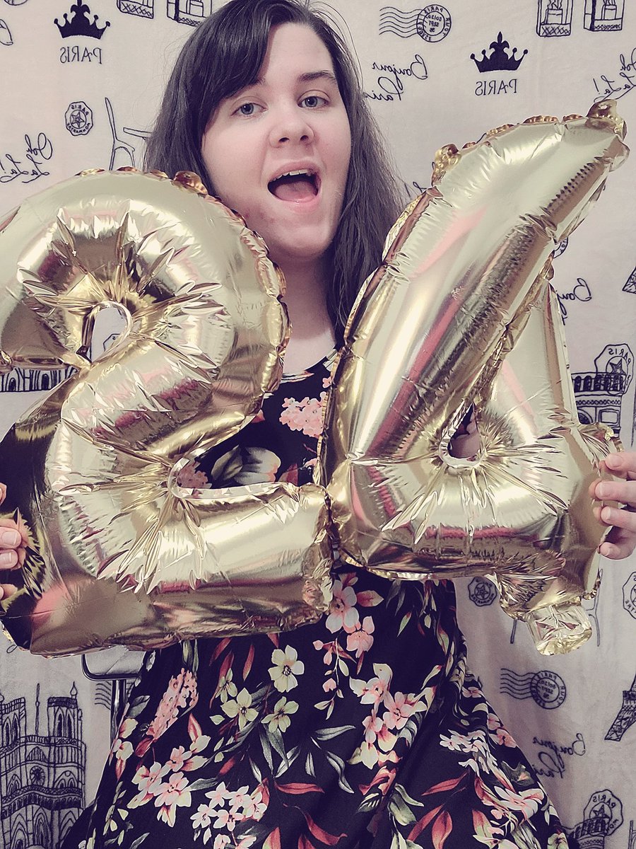 ndills716's tweet photo. Oh btw, I'm 24 now! 🎉🎶
(well I actually have been since Saturday, I'm just now posting it on here) https://t.co/8WuXPudcZM