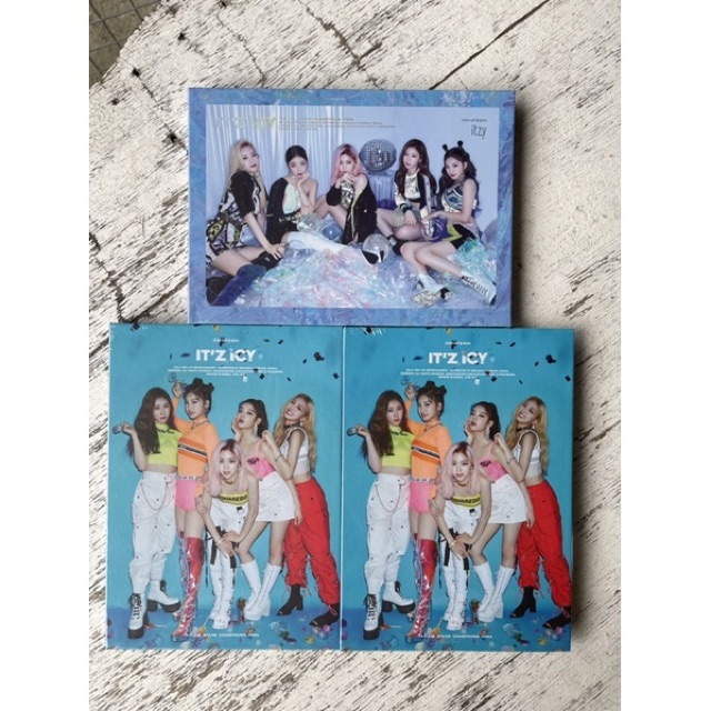 dazzlingphsk's tweet photo. I'm selling [ONHAND &amp; SEALED] ITZY - IT’z ICY ALBUM for ₱750. Get it on Shopee now! https://t.co/H8gub22KfQ #ShopeePH https://t.co/4eagjRPaH6