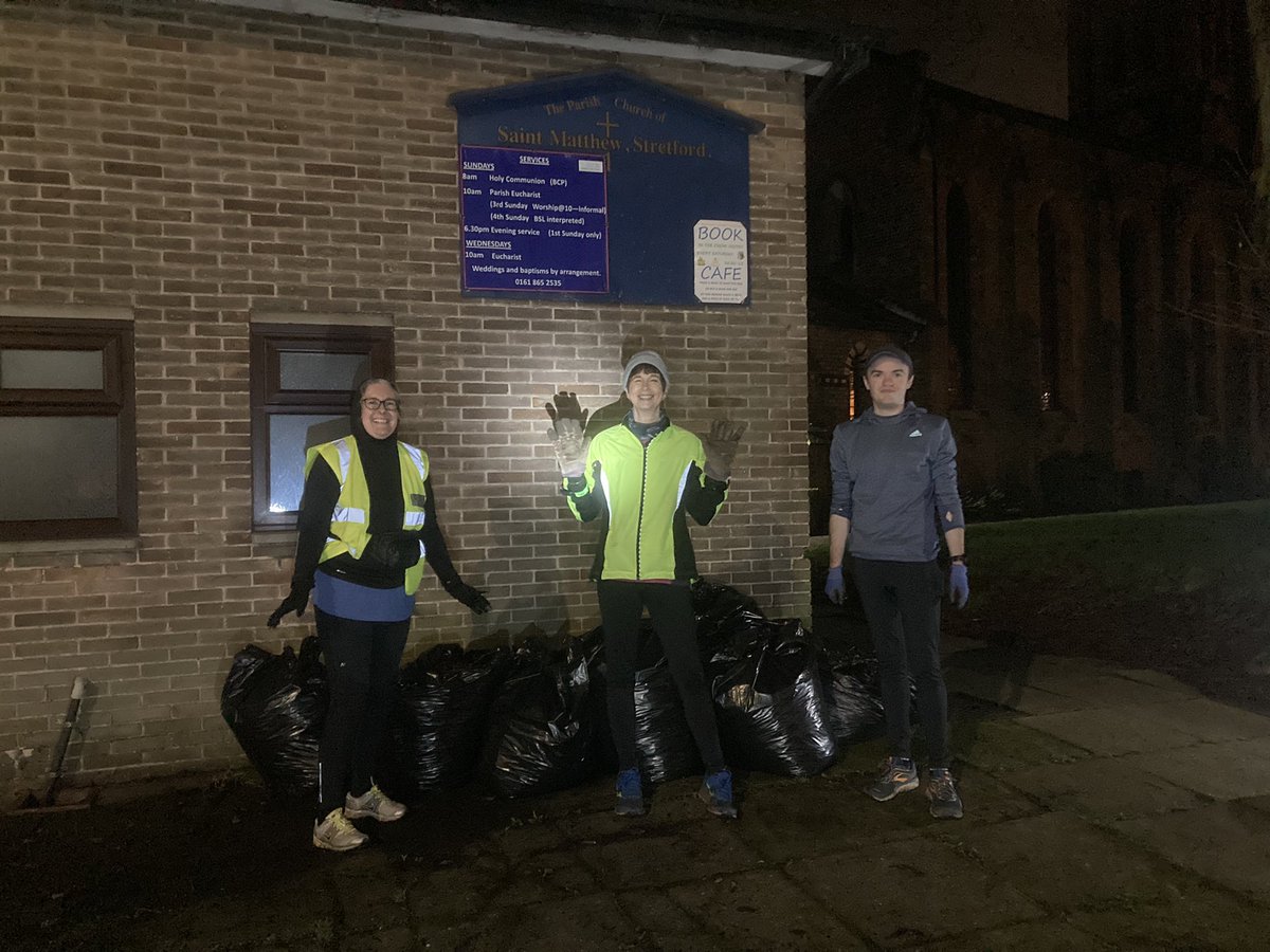 BAGGING FOR MERCY!
😆
Last night <a href="/goodgymtrafford/">GoodGym Trafford</a> met on a pleasantly mild evening to get some exercise, have a good chat and do some good in the Community.

Here’s the link to the full report, click on the link in our bio to find out more about joining goodgym.org/reports/baggin…