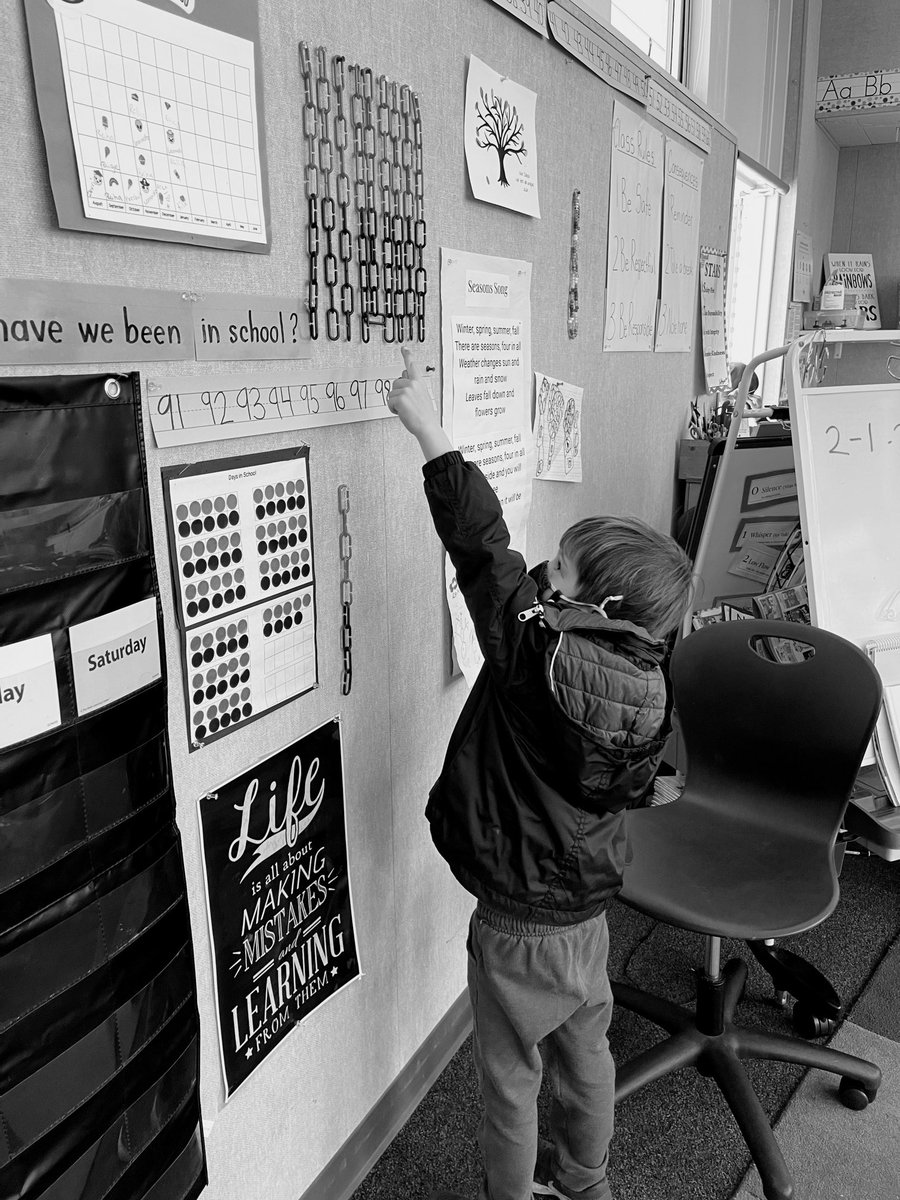 MrsGovorko's tweet photo. There was a lot of sharing, laughing and creating during ⁦@GSPlayDay⁩… also just exploring their surroundings 🗺 #GSPD2022 https://t.co/1pvJ3ohKms