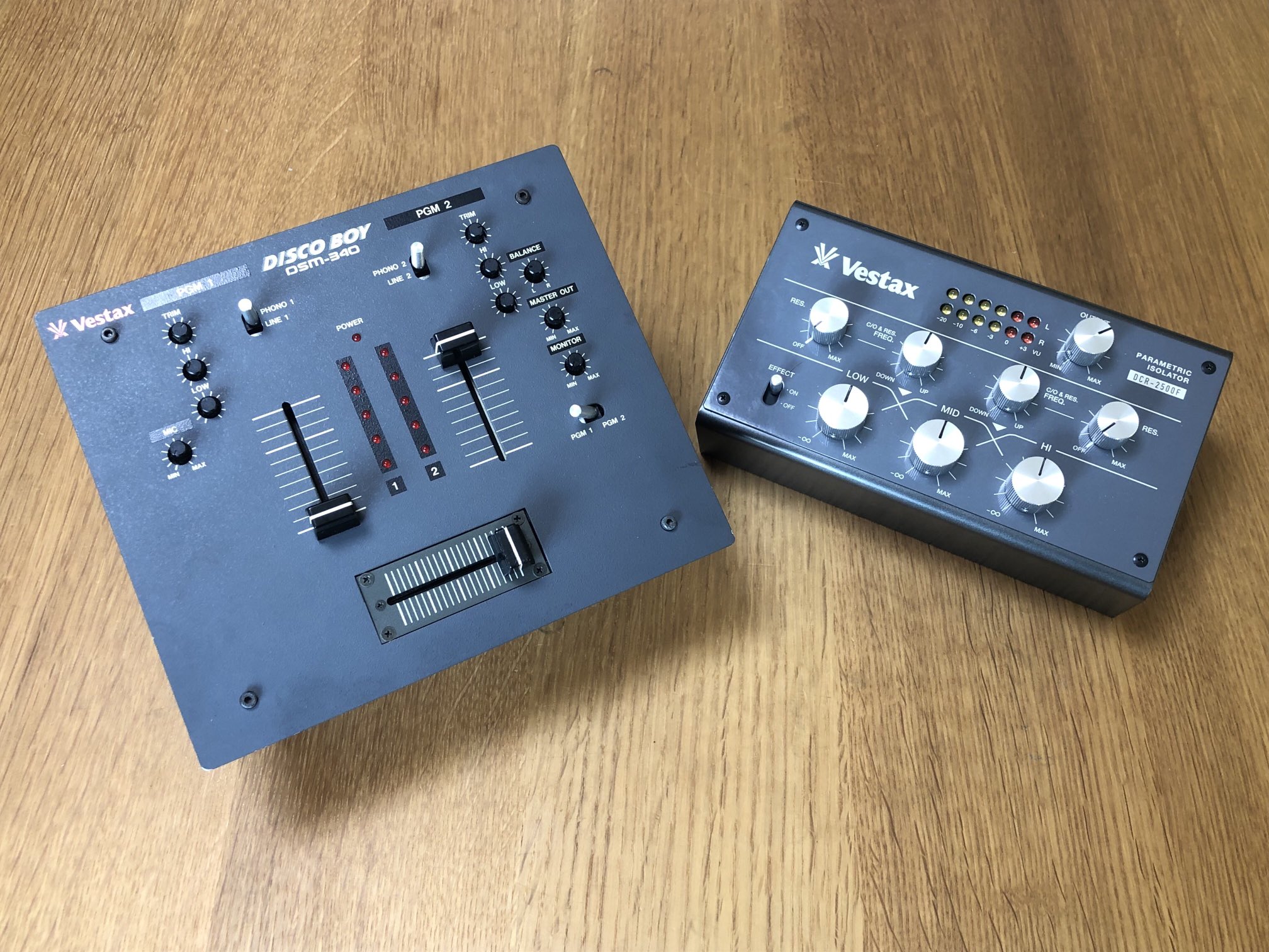 VESTAX DCR-2500F パラメトリックアイソレーター 希少（Native