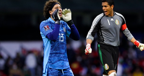 mediotiempo's tweet photo. ▶ "Estamos aquí para analizar, no para echar porras": Oswaldo Sánchez le responde a Ochoa

https://t.co/Rn5H7QGeJ7 https://t.co/xEdqLbADrv