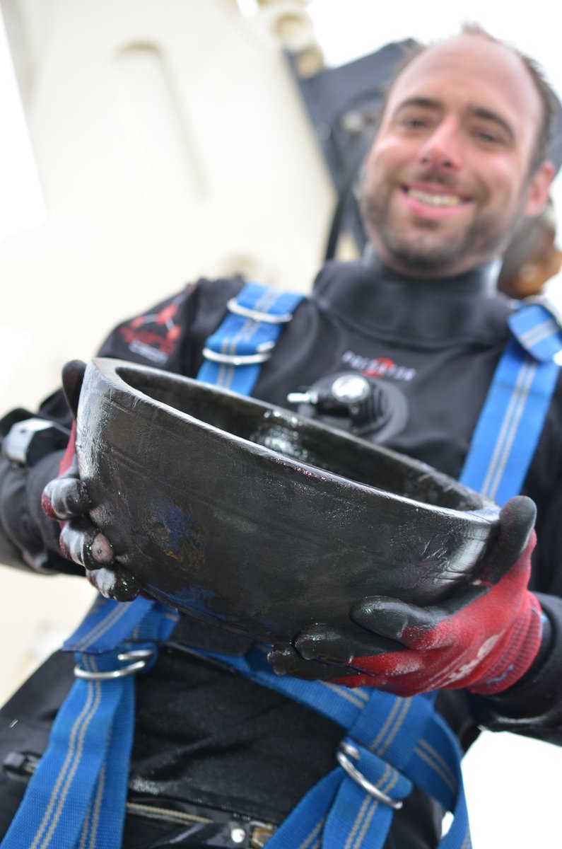 Enjoyed #diggingforbritain featuring #HMSInvincible on @BBCFOUR4 last night: and the artefacts can be seen @DockyardChatham from the 12th February @bbc #ThisIsOurBBC @DanPascoe79