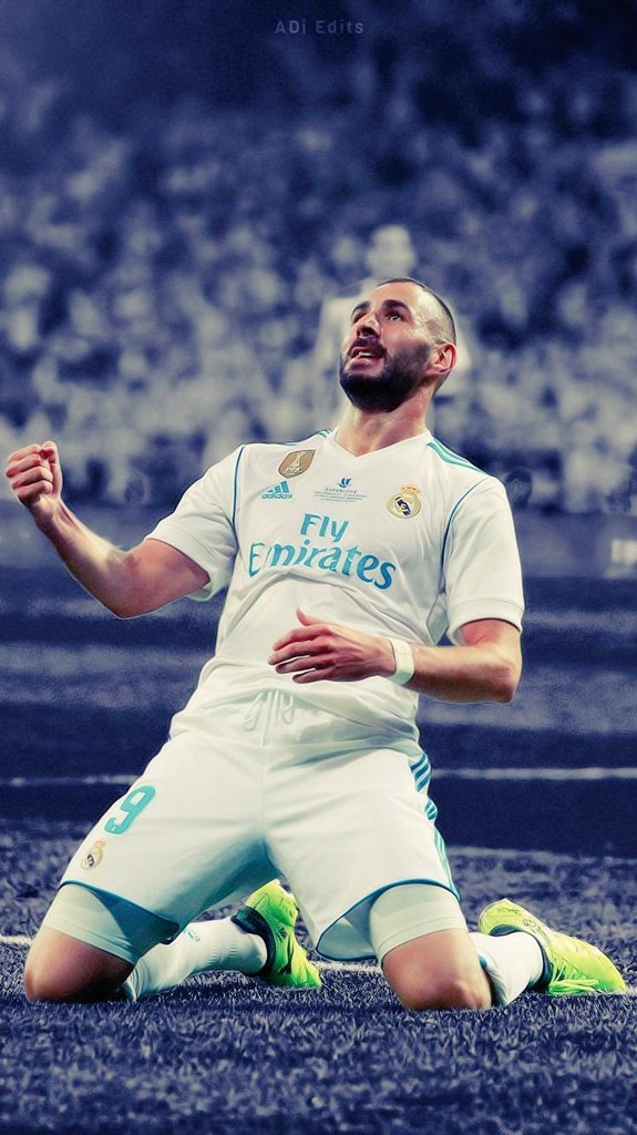 HumanesBernabeu's tweet photo. Muy buenos dias 🤗,a por el Jueves familia, que tengáis un día fantástico y que pase rápido la jornada, ¡¡salutenn!!😎👌 https://t.co/VWqLKT3kNS