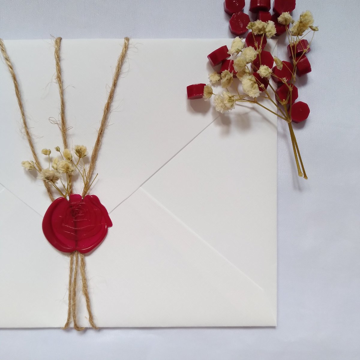 littlewritersph's tweet photo. Looking for a budget friendly Valentine gift? Check out our Valentine Special Letter Package! 🥰 

Trust us, you could never go wrong with handwritten letters. They're romantic and very thoughtful! ❤ 

Message us for other info and for the order forms. Let's spread love and joy! https://t.co/udK5Y208ST