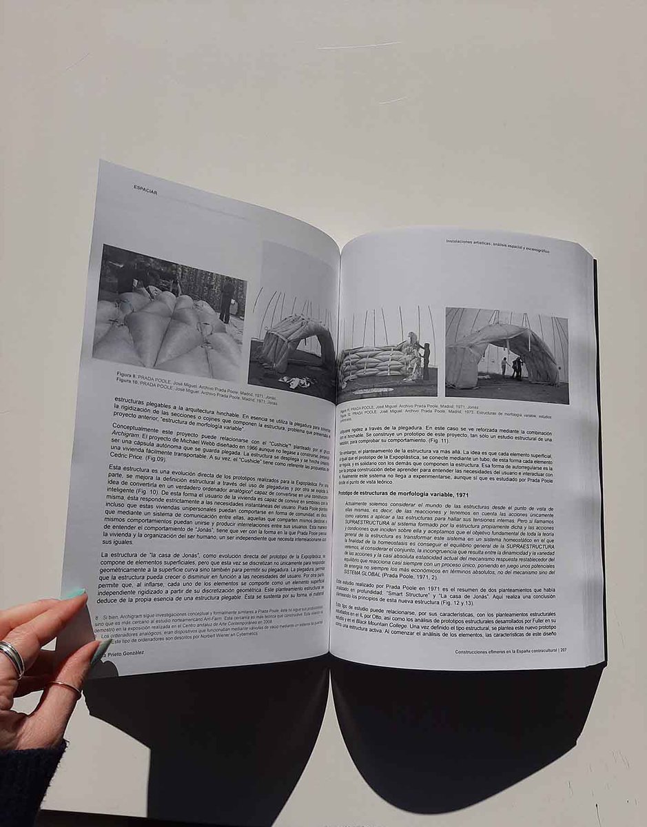 NuriaP9's tweet image. Ha sido genial poder contribuir a esta publicación con un pequeño artículo sobre José Miguel de Prada Poole y sus primeras "#burbujas" titulado "Construcciones efímeras en la España #contracultural". 
#pradapoole #arquitecturaefimera #espaciar #instalaciones #arte #escenografia