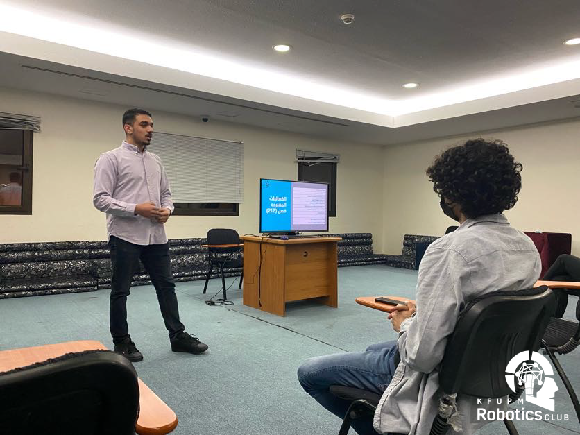 Kfupm_Robotics's tweet photo. انهى النادي أول لقاءات هذا الترم وسعدنا بحضور الأعضاء في اللقاء التعريفي بنادي الروبوتات 🤖.

حيث تم فيه مناقشة رؤية ,أهداف ,وأنشطة النادي القادمة 🌟.

متحمسين جدا لترم مليء بالفعاليات والنجاح بإذن الله. ترقبونا🦾🔥
#kfupm https://t.co/aLz55T5THJ